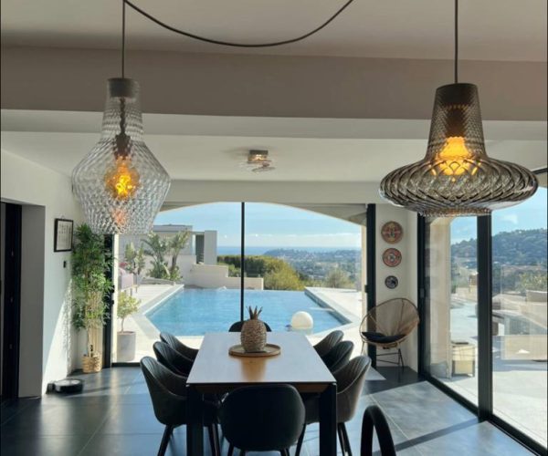 09-dining-room-sea-view-cavalaire-villa