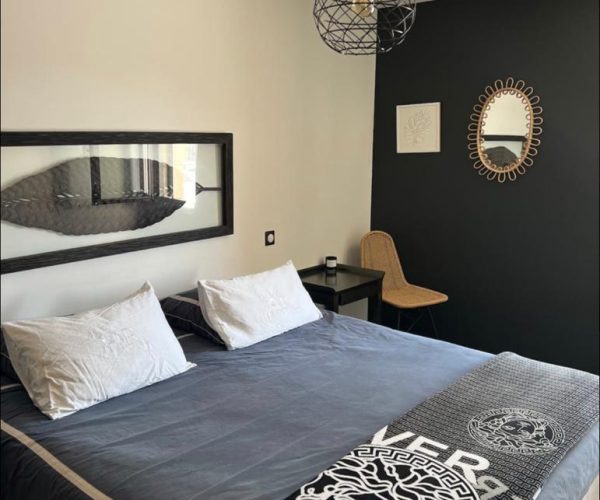 13-second-bedroom-modern-villa-cavalaire