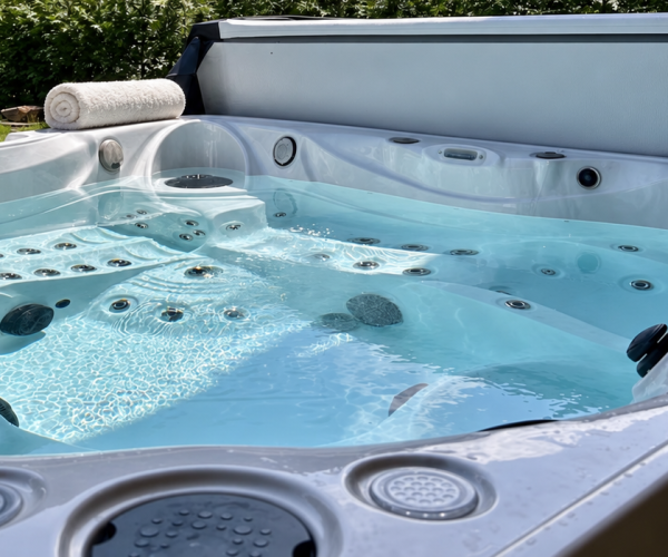 Chalet with jacuzzi (7)